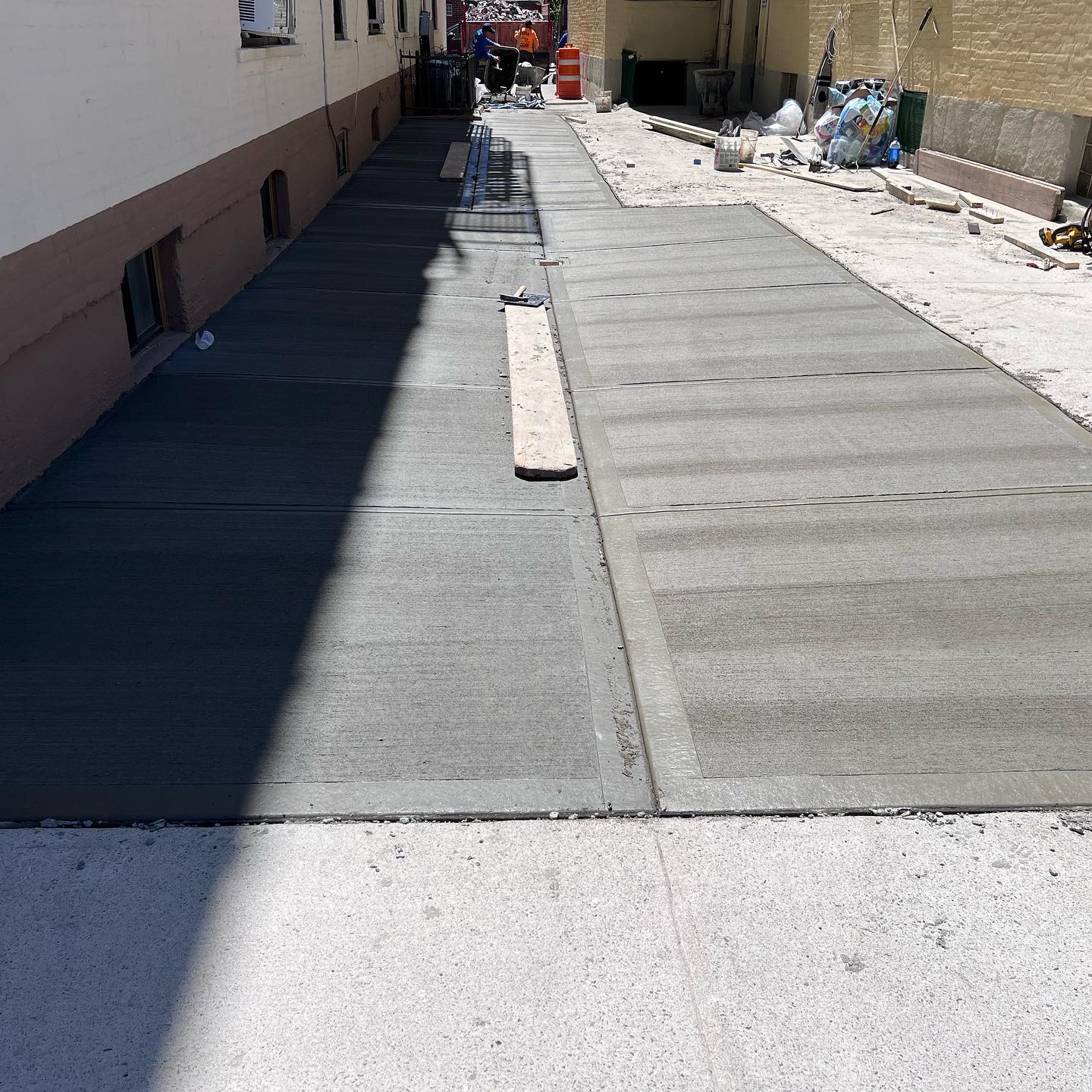 Concrete sidewalk. New concrete sidewalk.
                                        